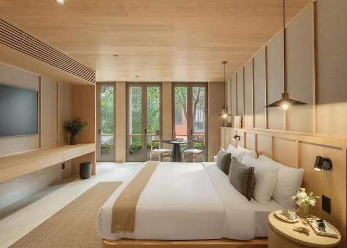 Saavi By Onto Signature Hotel 5*